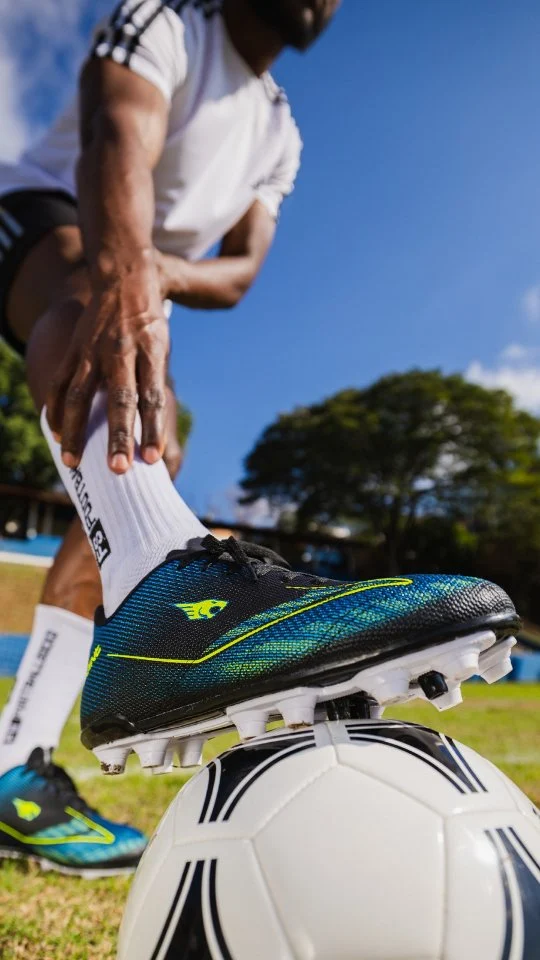 O jogo pede intensidade. ⚡

A IBAL entrega força, agilidade e segurança em cada movimento. Não importa onde você joga, o que importa é jogar com tudo.
E a chuteira certa faz toda a diferença. 😎🙌